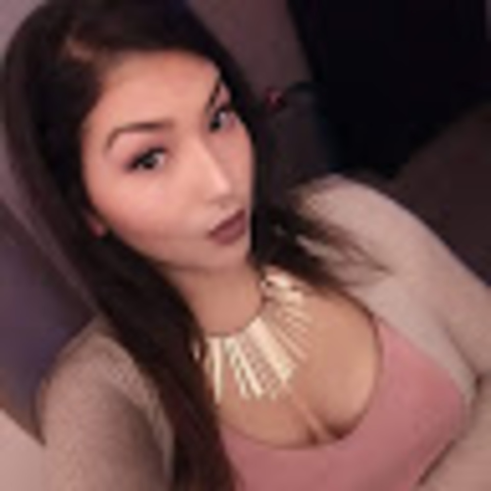 Meet your Posher, Adrianna